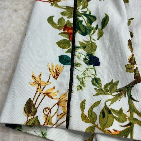 Disney | Alice Through the Looking‎ Glass Cropped Jeans | Size 8 - Picture 10 of 14